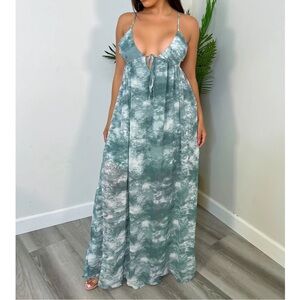 Elegant Green Tie-Dye Maxi Dress